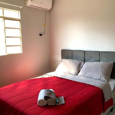 Quarto Privado Em Residencia No Coracao De Foz - Casa E Banheiro Compartilhado 포스두이구아수 외부 사진